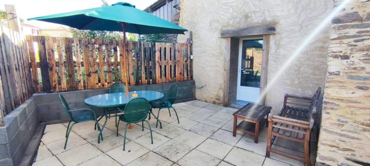 Gite Mimosa Saint-Florent-des-Bois Ngoại thất bức ảnh